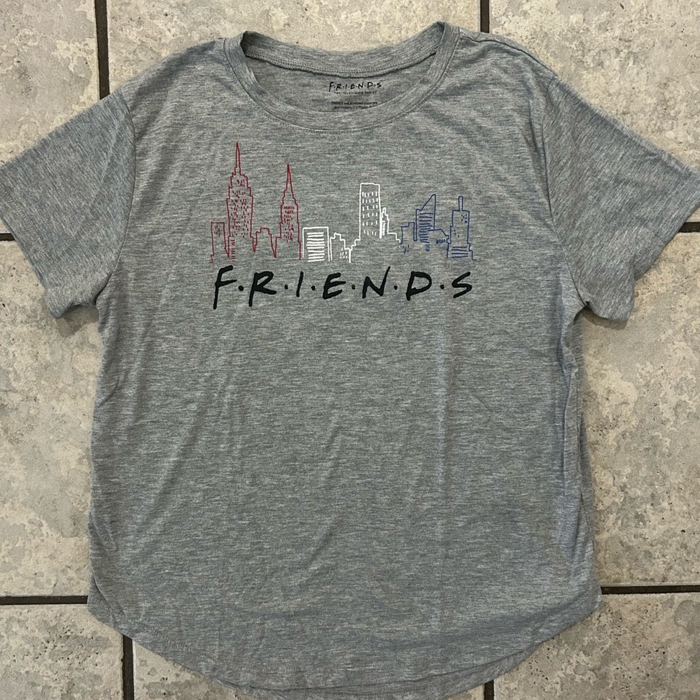 FRIENDS Gray Short Sleeve Tee Casual Comfort